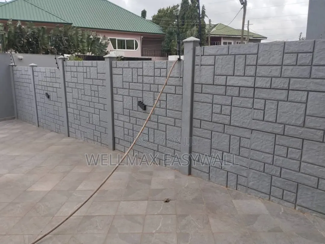 Wallmax Precast Concrete Fencewall