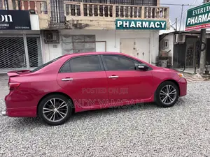 Toyota Corolla 2013 Red