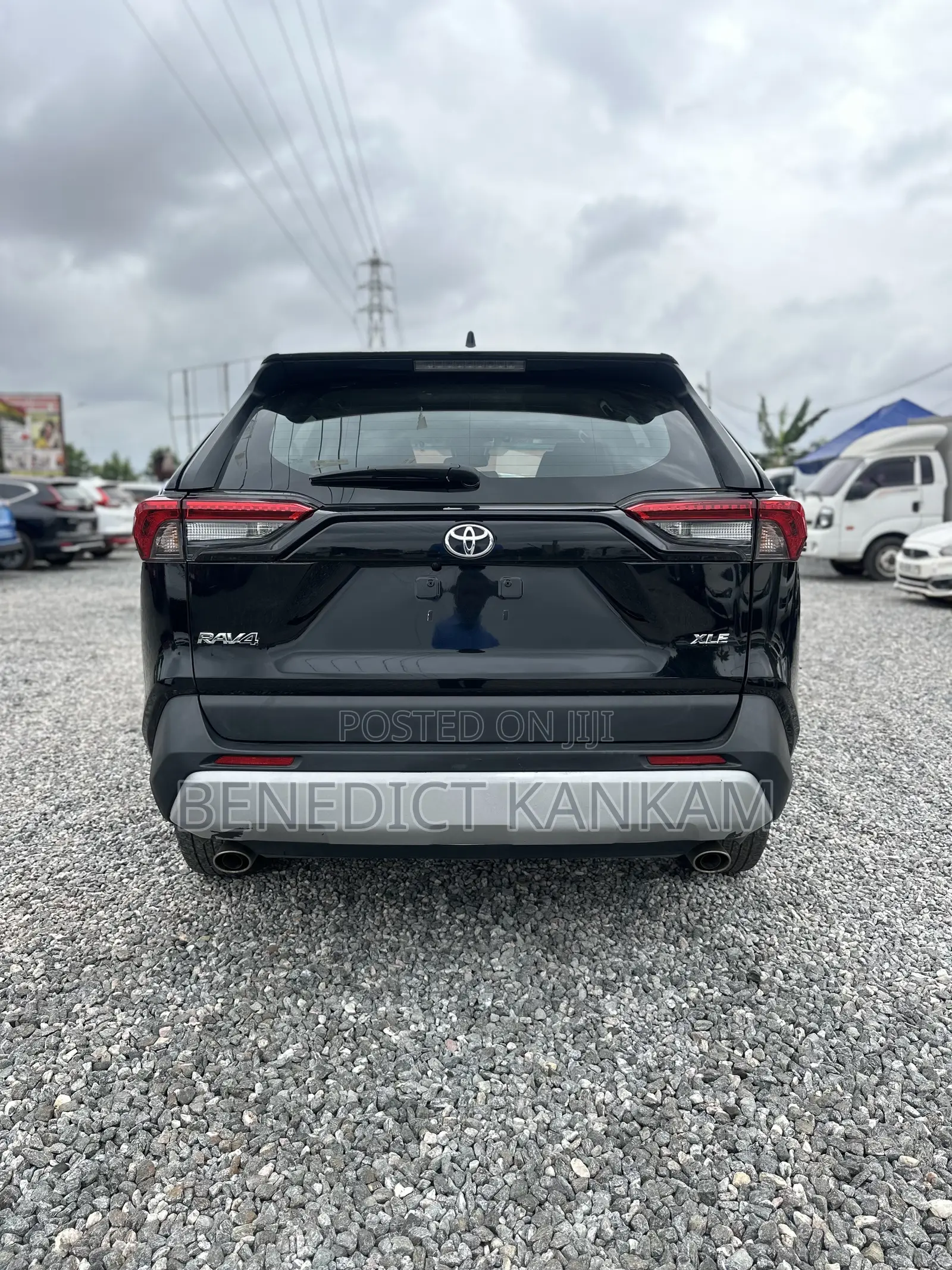Toyota RAV4 XLE FWD 2024 Black