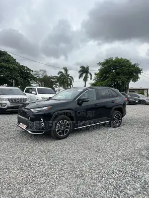 Toyota RAV4 XLE FWD 2024 Black