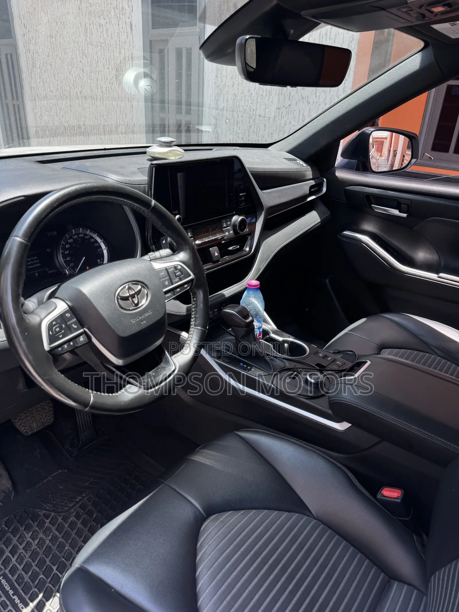 Toyota Highlander XSE AWD 2023 White