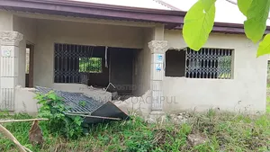 2bdrm Room & Parlour in Sunyani Municipal for sale