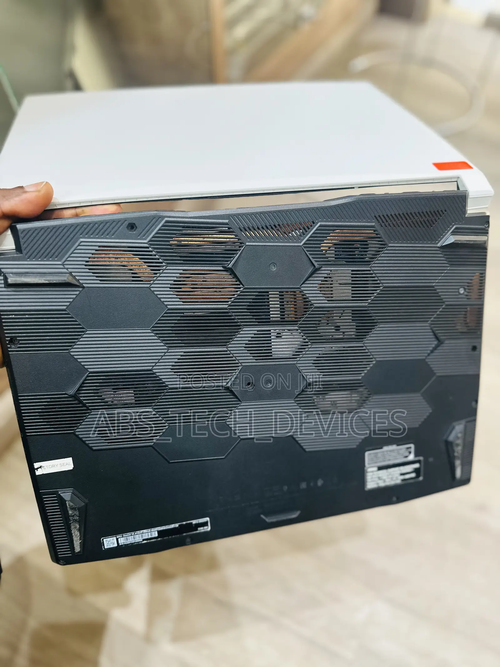 Laptop MSI MSI Sword 15 24GB Intel Core i5 SSD 512GB