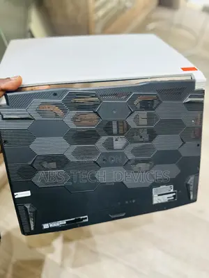 Laptop MSI MSI Sword 15 24GB Intel Core i5 SSD 512GB