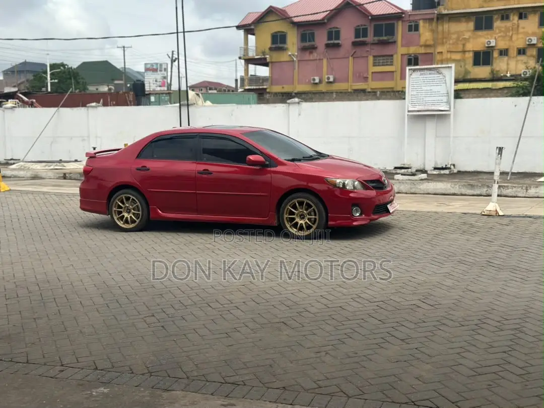 Toyota Corolla S 4dr Sedan (1.8L 4cyl 4A) 2013 Red