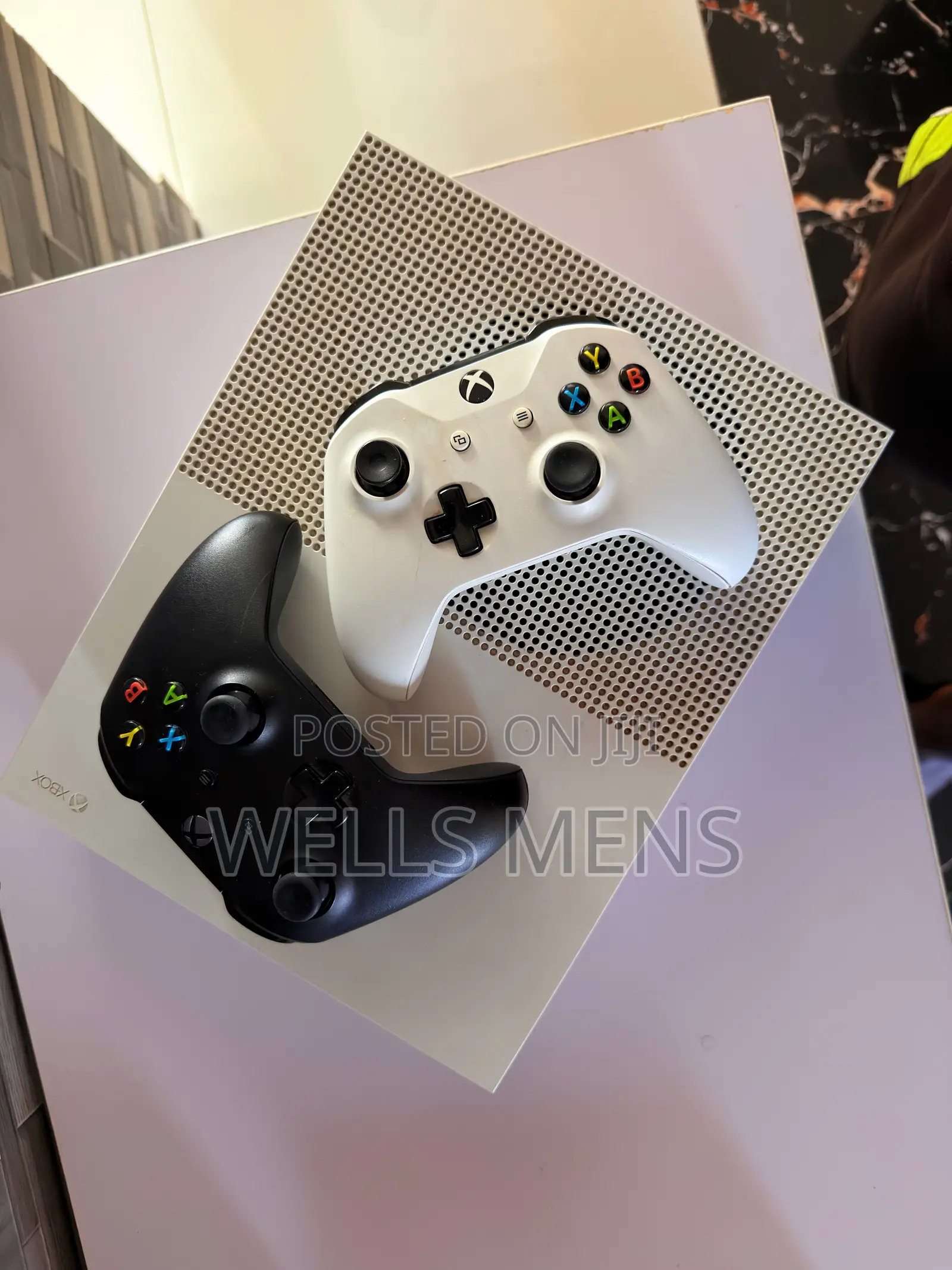Xbox One S