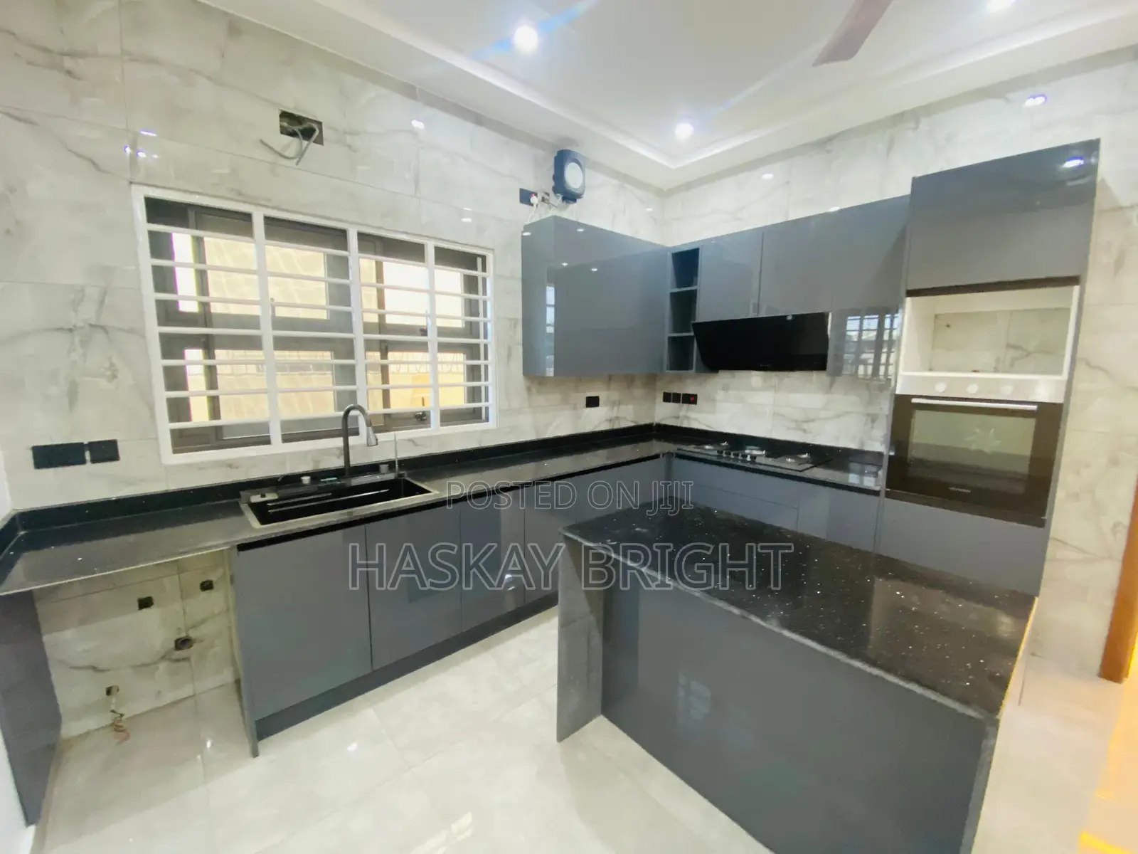 3bdrm House in Dzorwulu for rent