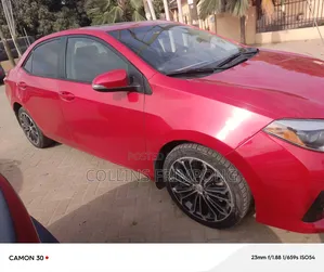 Toyota Corolla 2015 Red