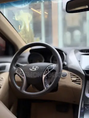 Hyundai Elantra Limited Sedan FWD (1.8L 4cyl 6A) 2013 Red