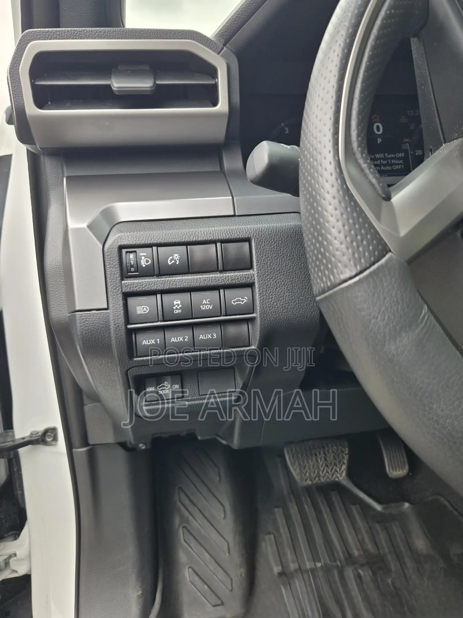 Toyota Tacoma 2024 White