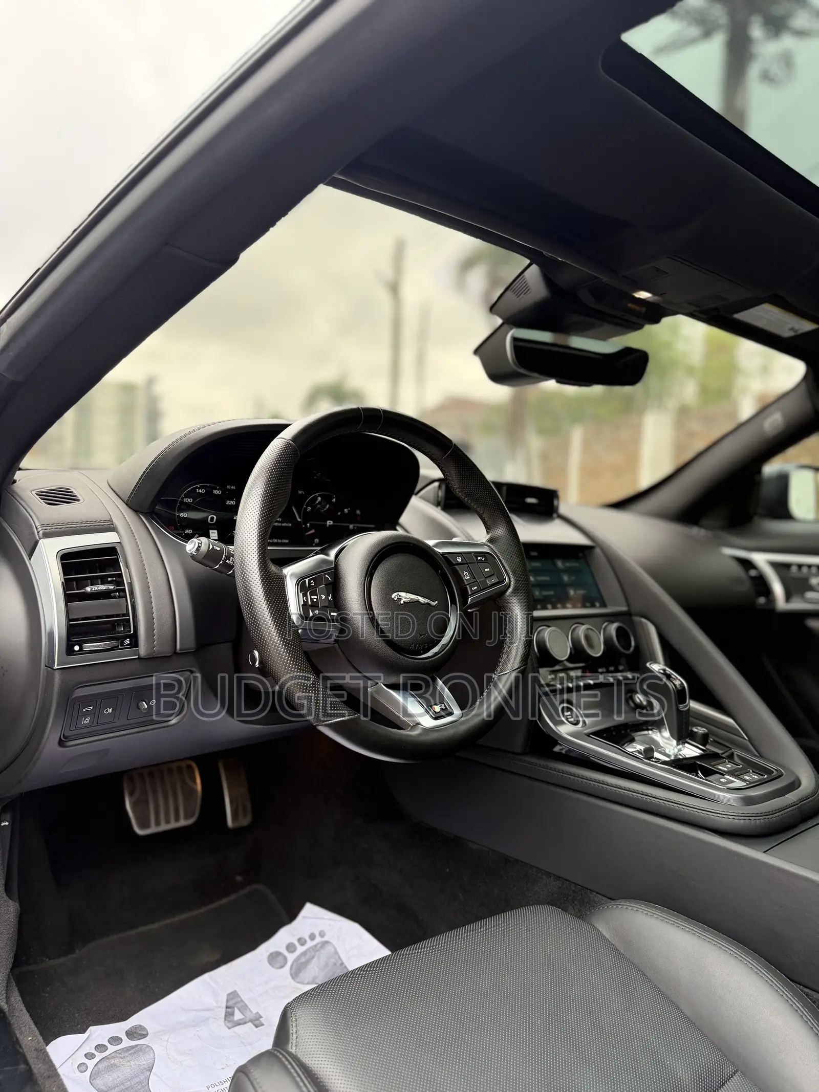 Jaguar F-Type 2021 Gray