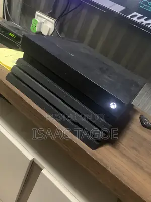 Xbox One X With 5 Games With No Controller