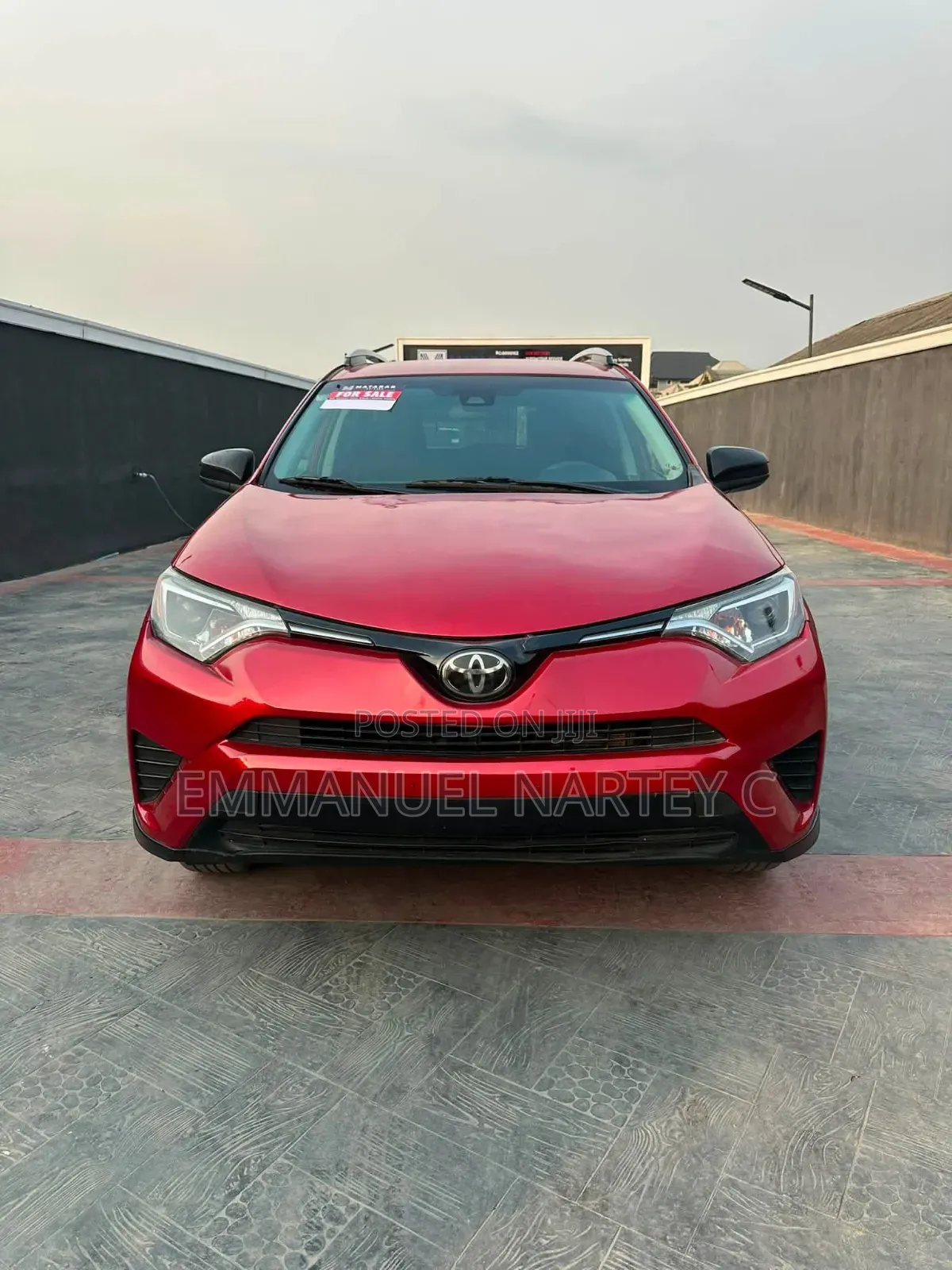 Toyota RAV4 2017 Red