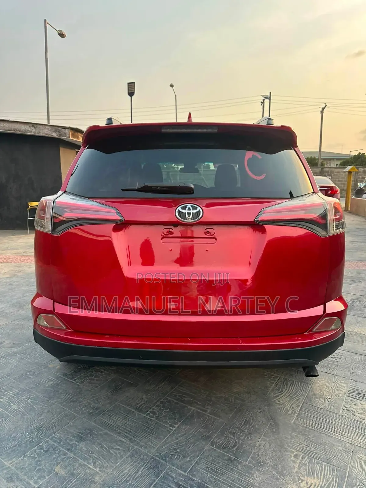 Toyota RAV4 2017 Red