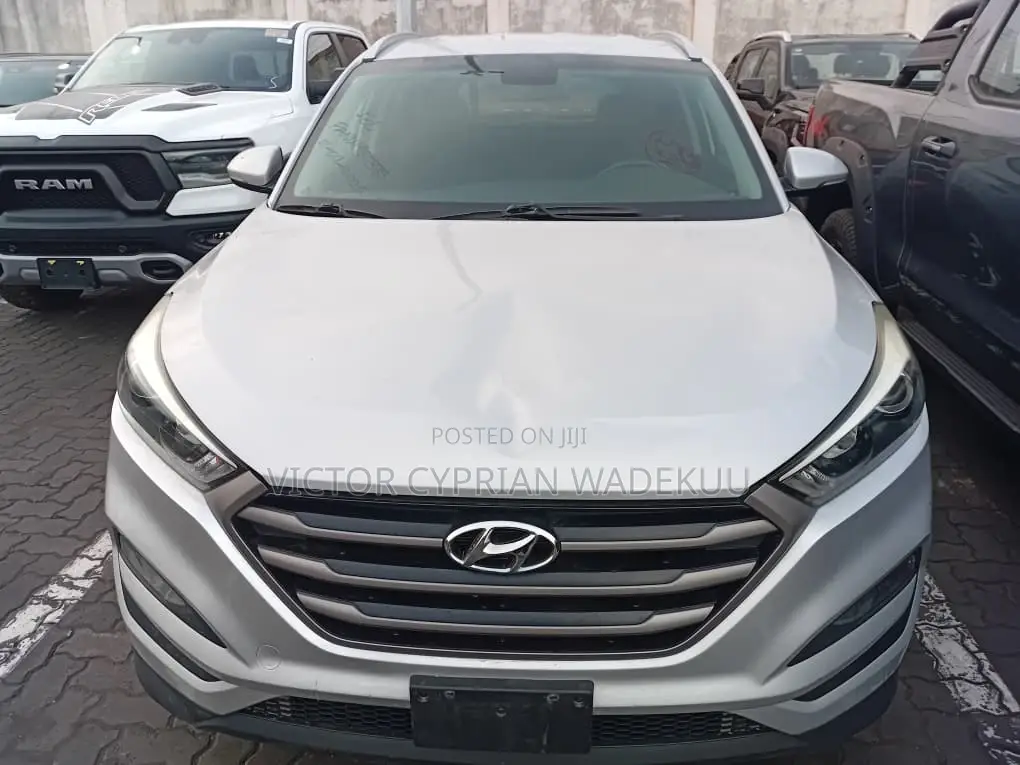 Hyundai Tucson SE FWD 2016 Gray