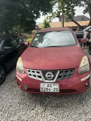 Nissan Rogue 2015 Red