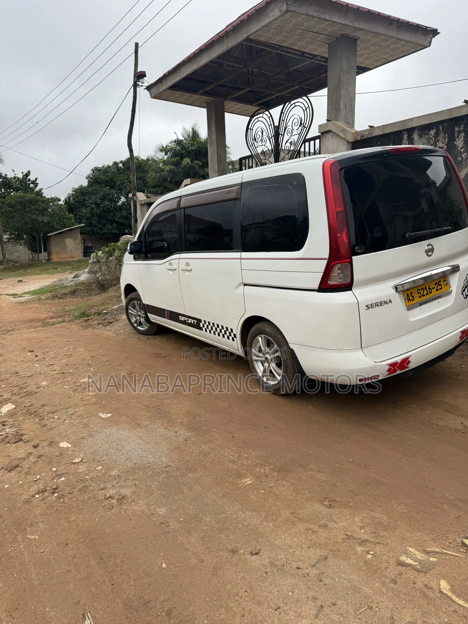 Nissan Serena 2012 White
