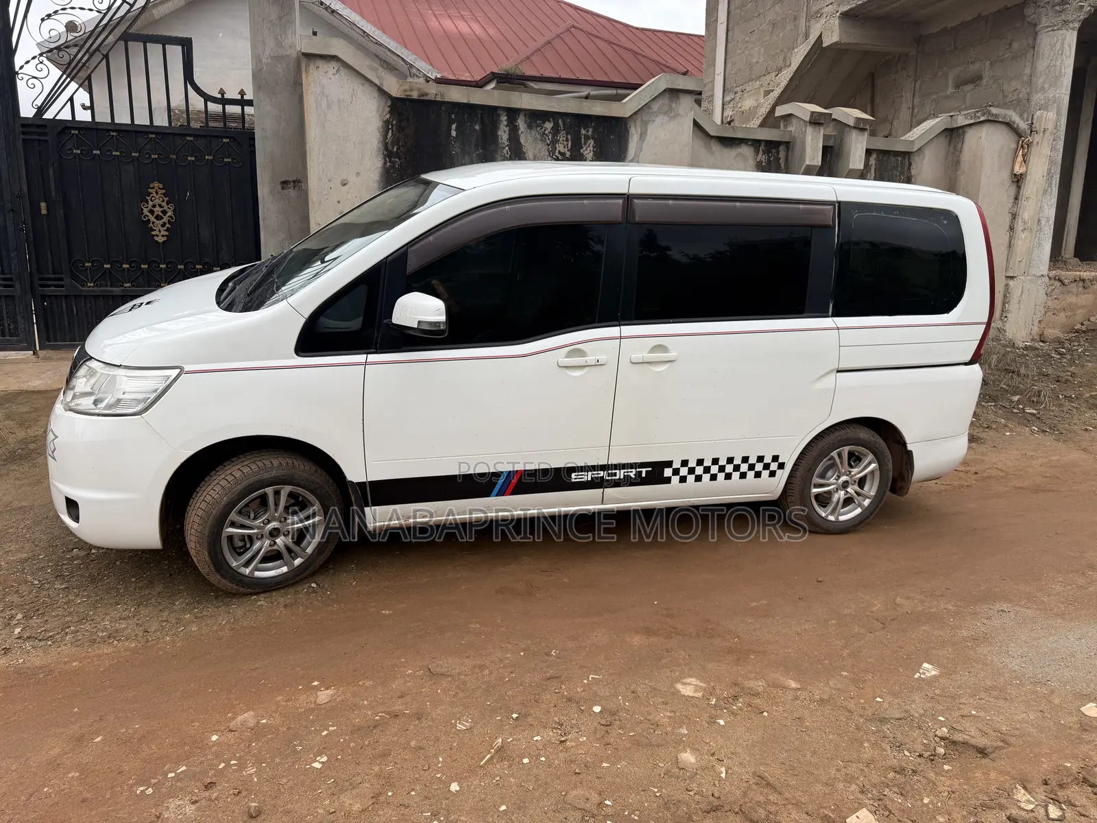 Nissan Serena 2012 White
