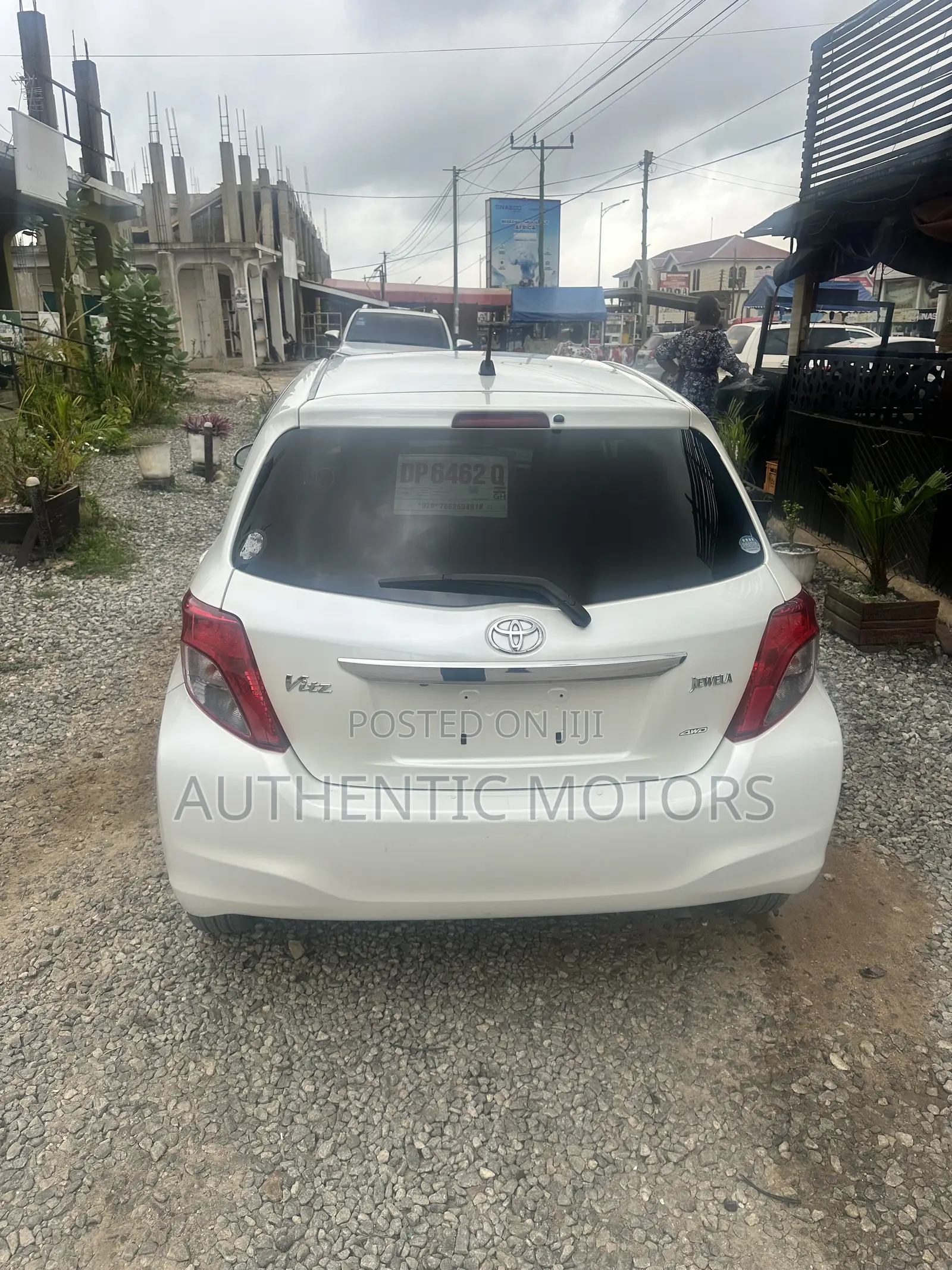 Toyota Vitz 2013 White