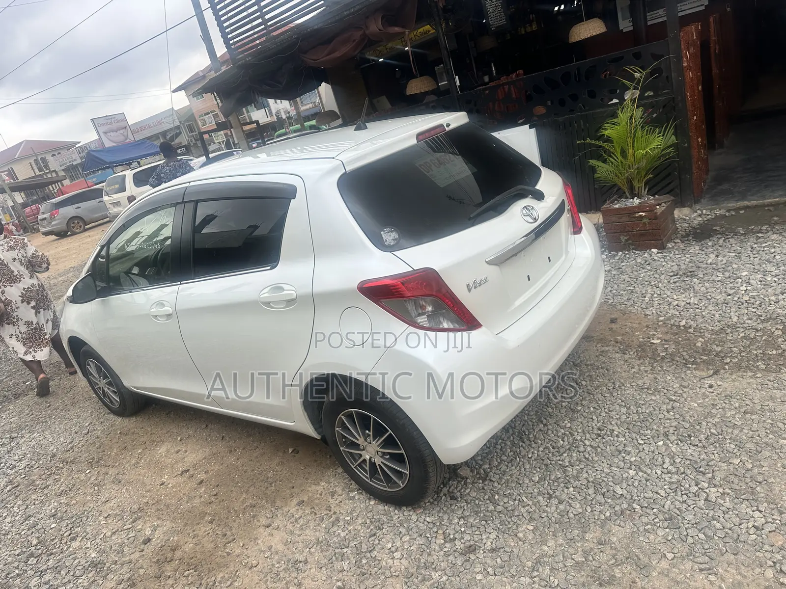 Toyota Vitz 2013 White
