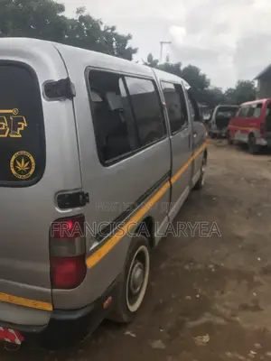 Toyota HiAce 2008 Grey