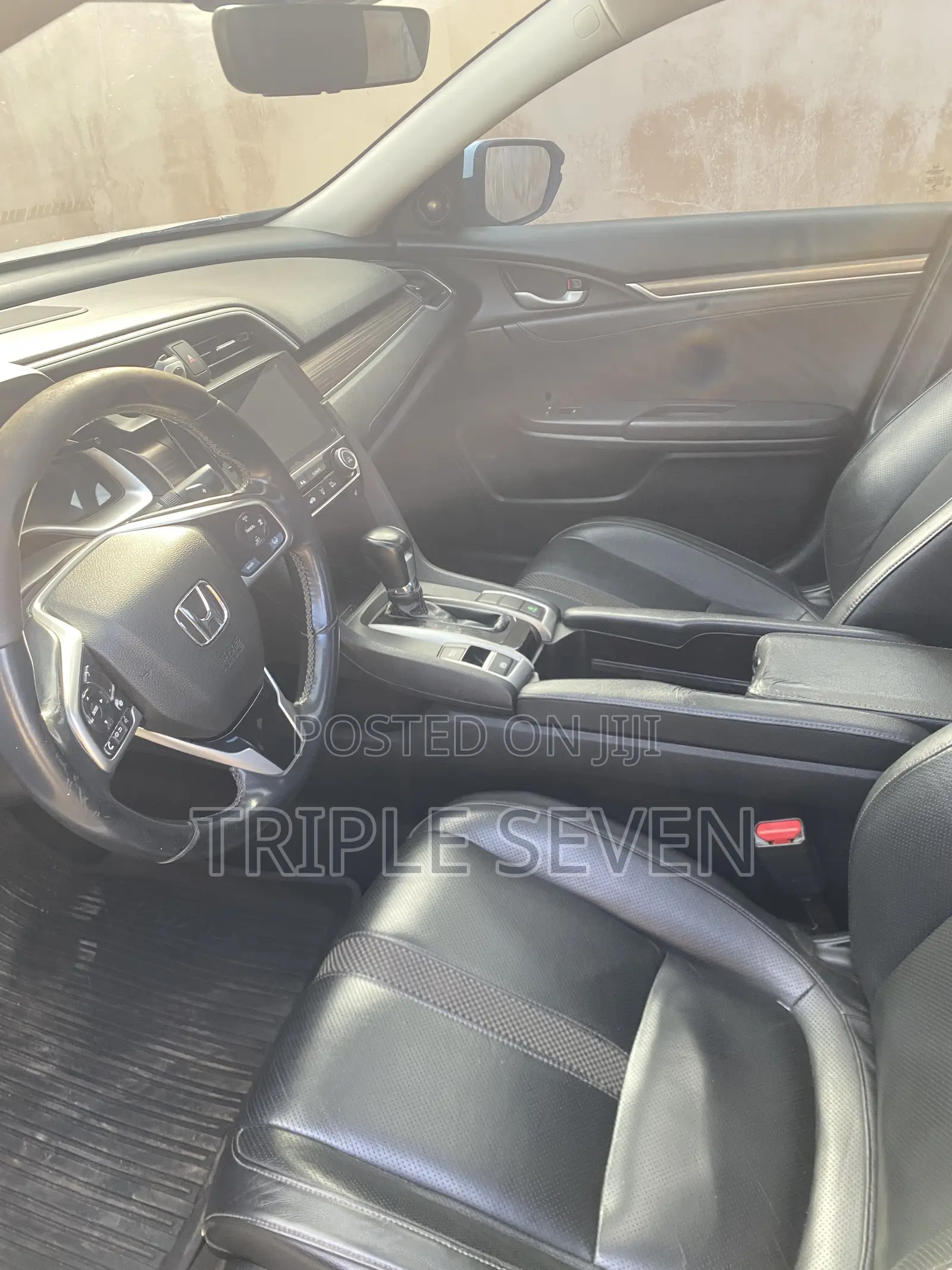 Honda Civic Touring Sedan 2019 White