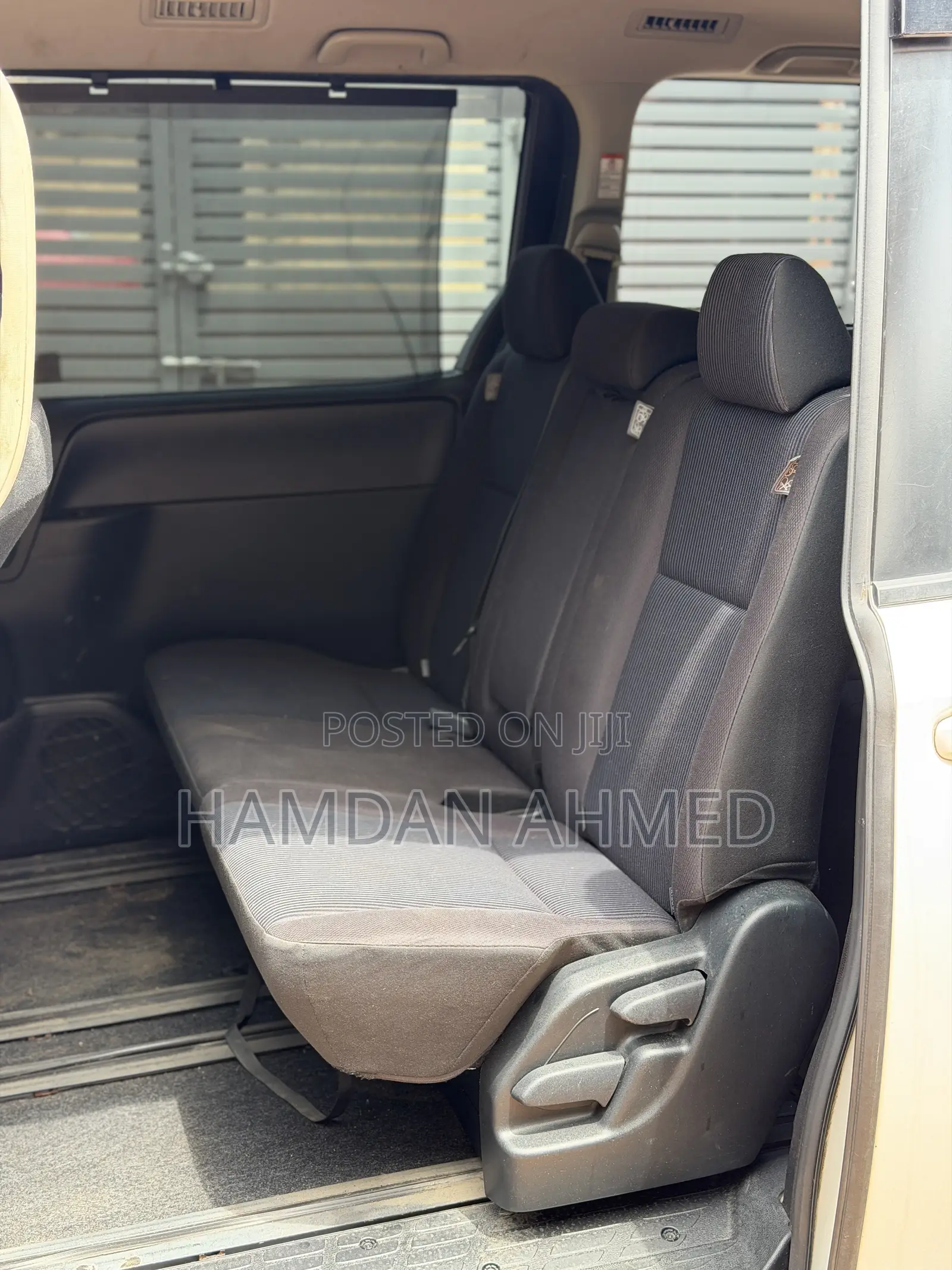 Toyota Voxy X 2WD 8-Seater 2015 White