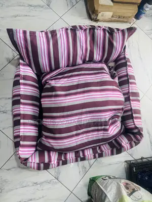 American Styled Quality Square Dog Bed