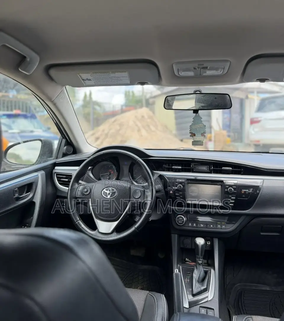 Toyota Corolla S 4dr Sedan (1.8L 4cyl CVT) 2015 Black