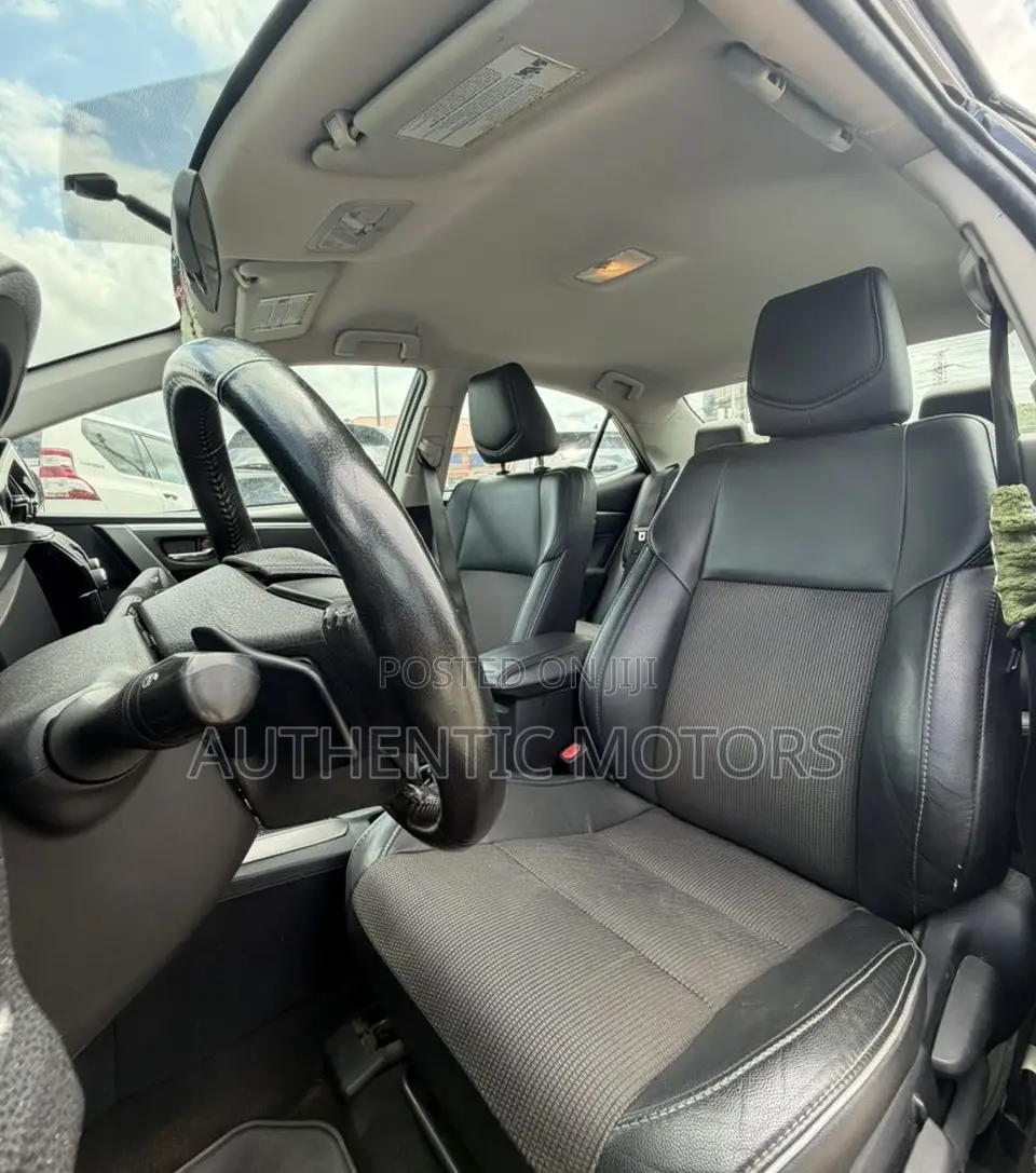 Toyota Corolla S 4dr Sedan (1.8L 4cyl CVT) 2015 Black