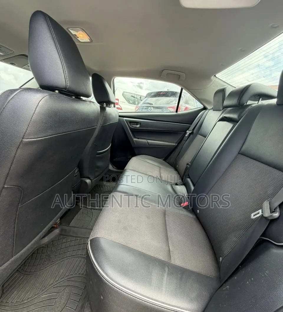 Toyota Corolla S 4dr Sedan (1.8L 4cyl CVT) 2015 Black