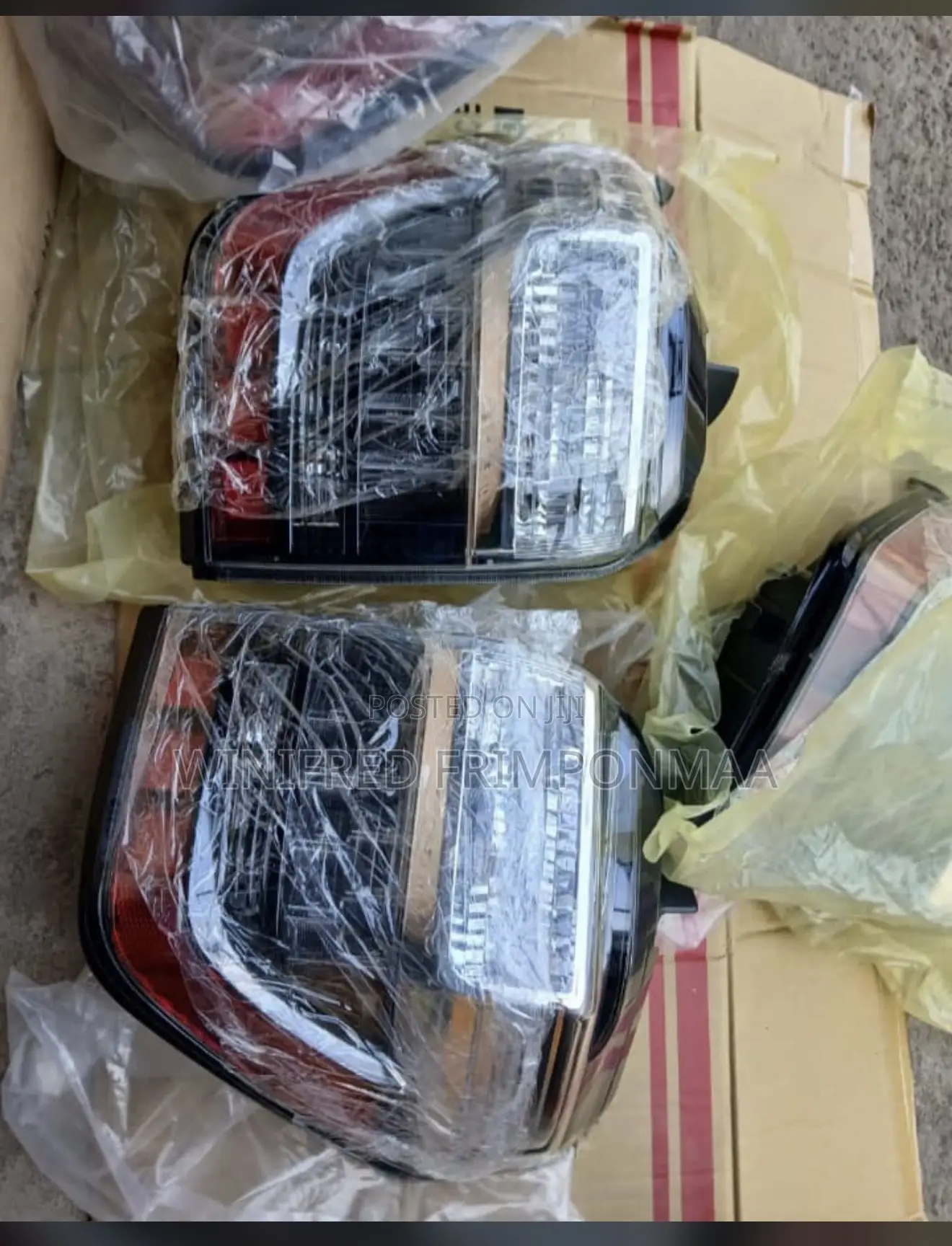 Toyota 4runnner,2016,2017,2018,2019,2020 Tail Light