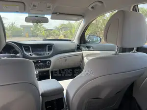 Hyundai Tucson Sport AWD 2017 Gray