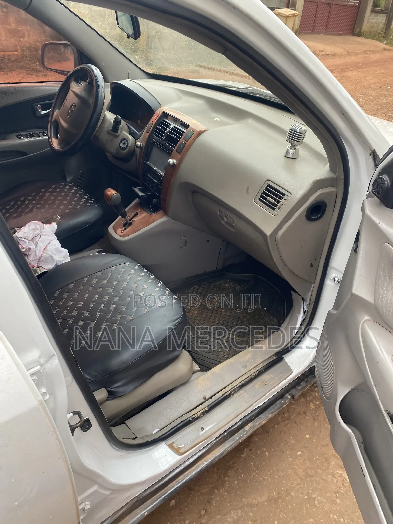 Hyundai Tucson 2009 White