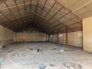 1,200 SQM Warehouse at Circle for Rent.