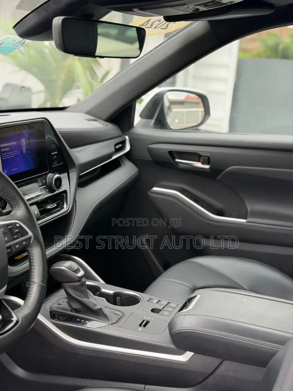 Toyota Highlander XSE AWD 2024 Silver