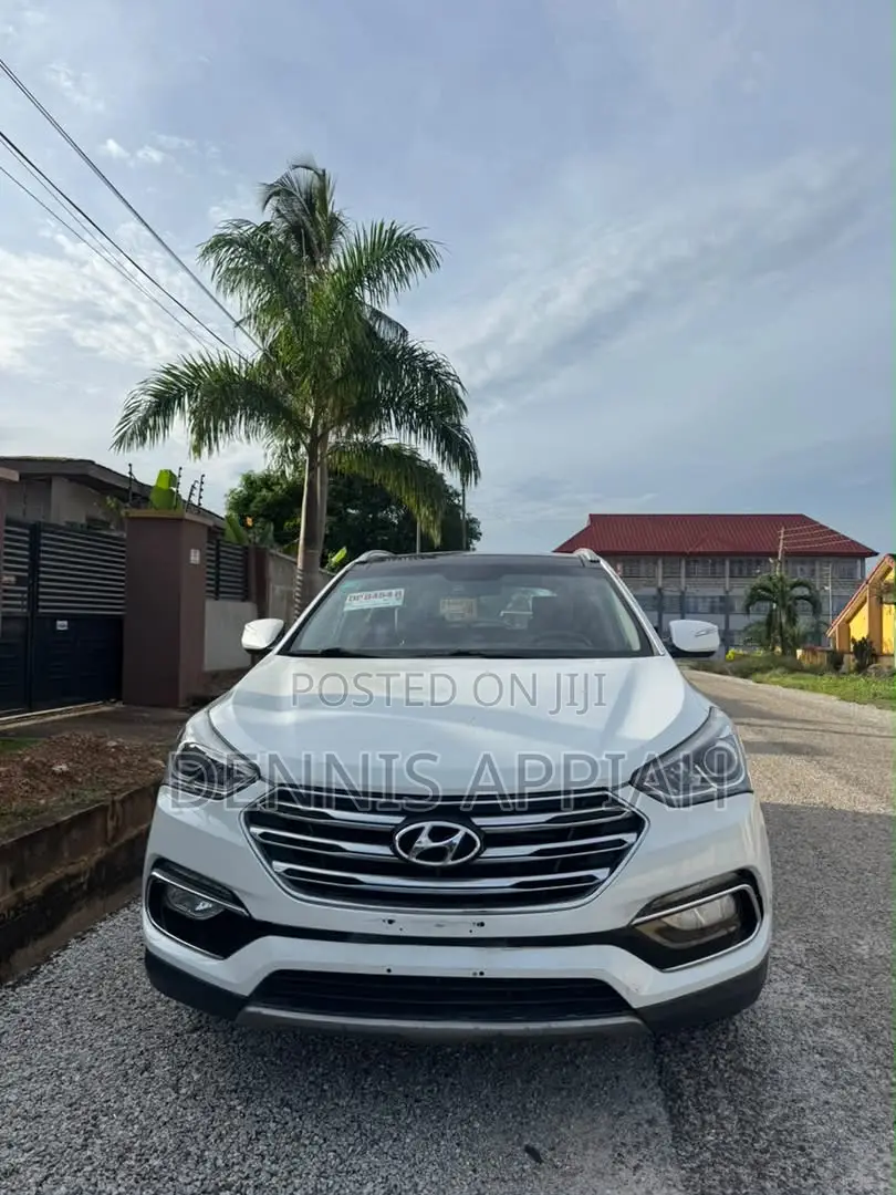 Hyundai Santa Fe 2017 White