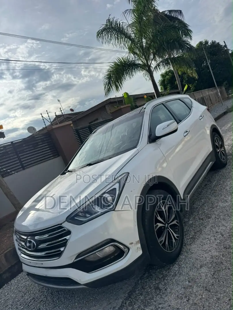 Hyundai Santa Fe 2017 White