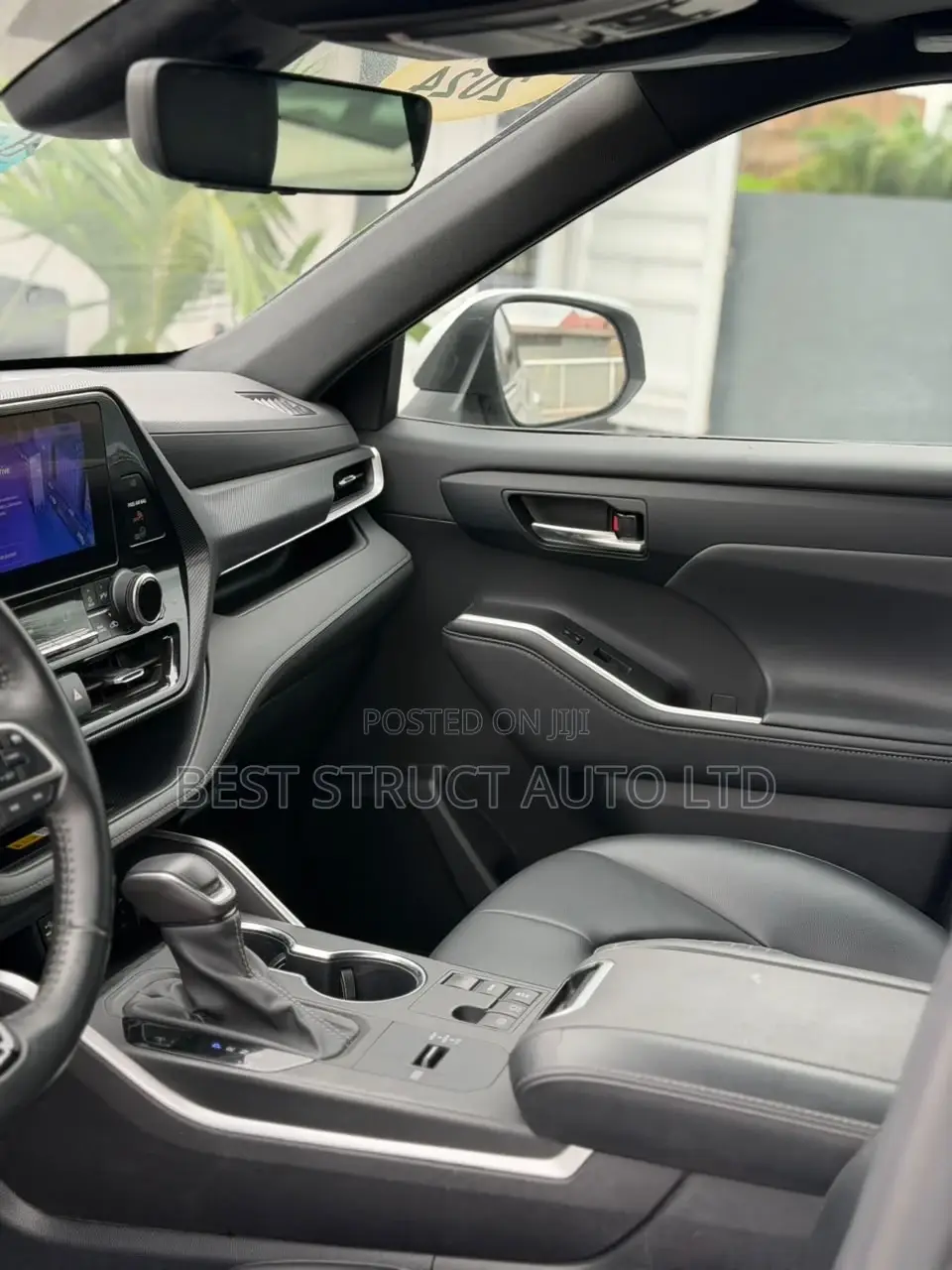 Toyota Highlander XSE AWD 2024 Silver
