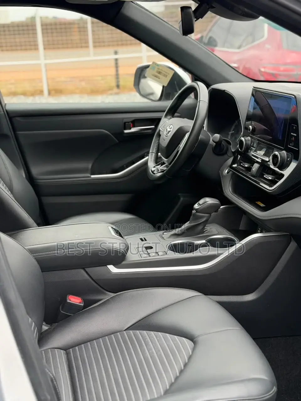 Toyota Highlander XSE AWD 2024 Silver