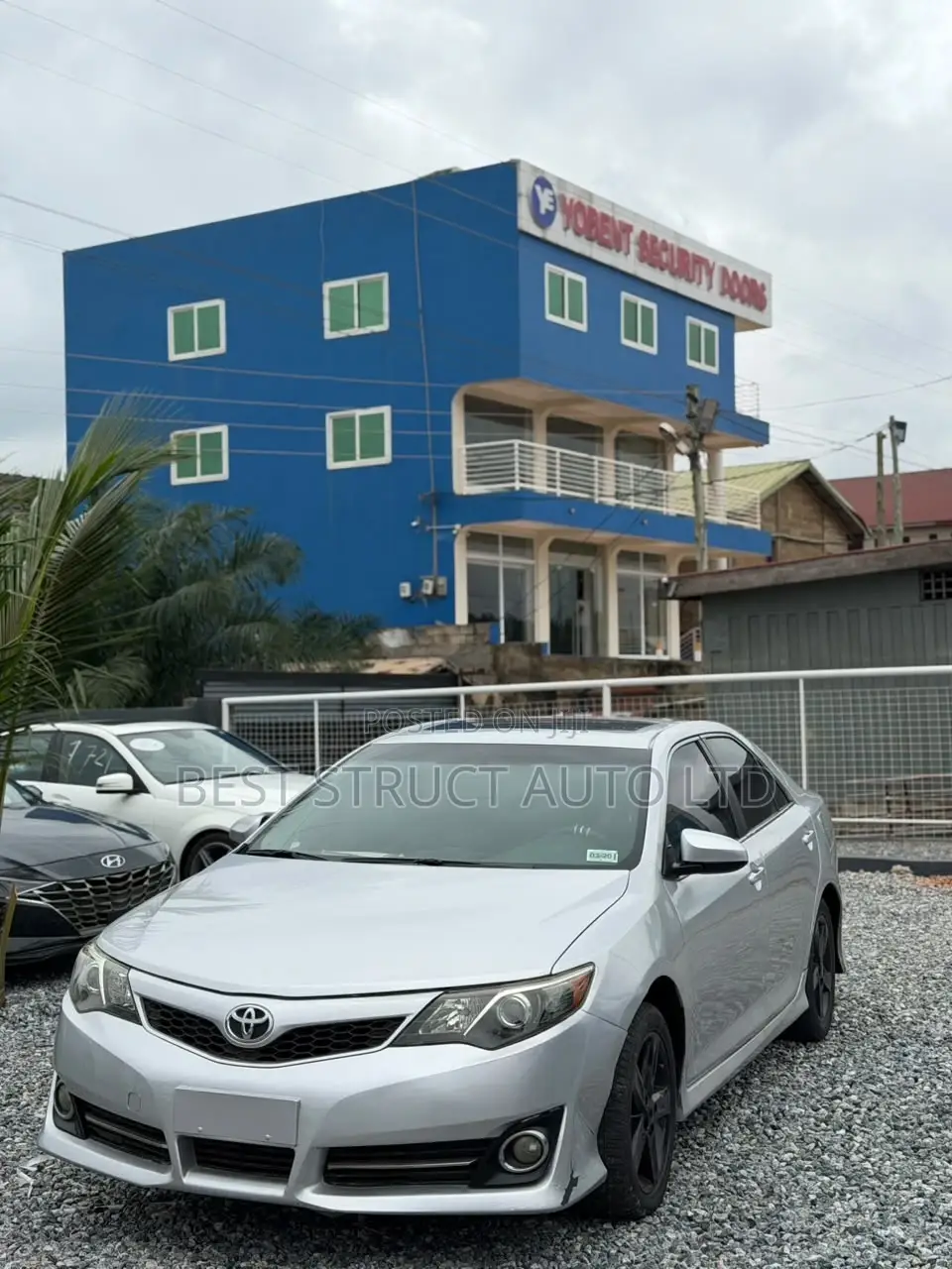 Toyota Camry SE 4dr Sedan (2.5L 4cyl 6A) 2014 Gray
