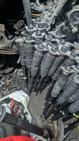 Honda Civic, CRV Back/ Rear Shocks 2017,2018,2019,2029,2022,2024