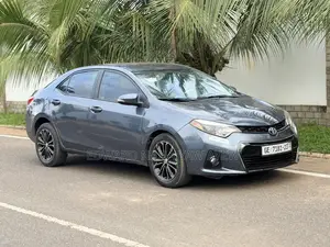 Toyota Corolla S 4dr Sedan (1.8L 4cyl CVT) 2014 Gray