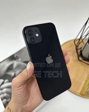 Apple iPhone 12 64 GB Black