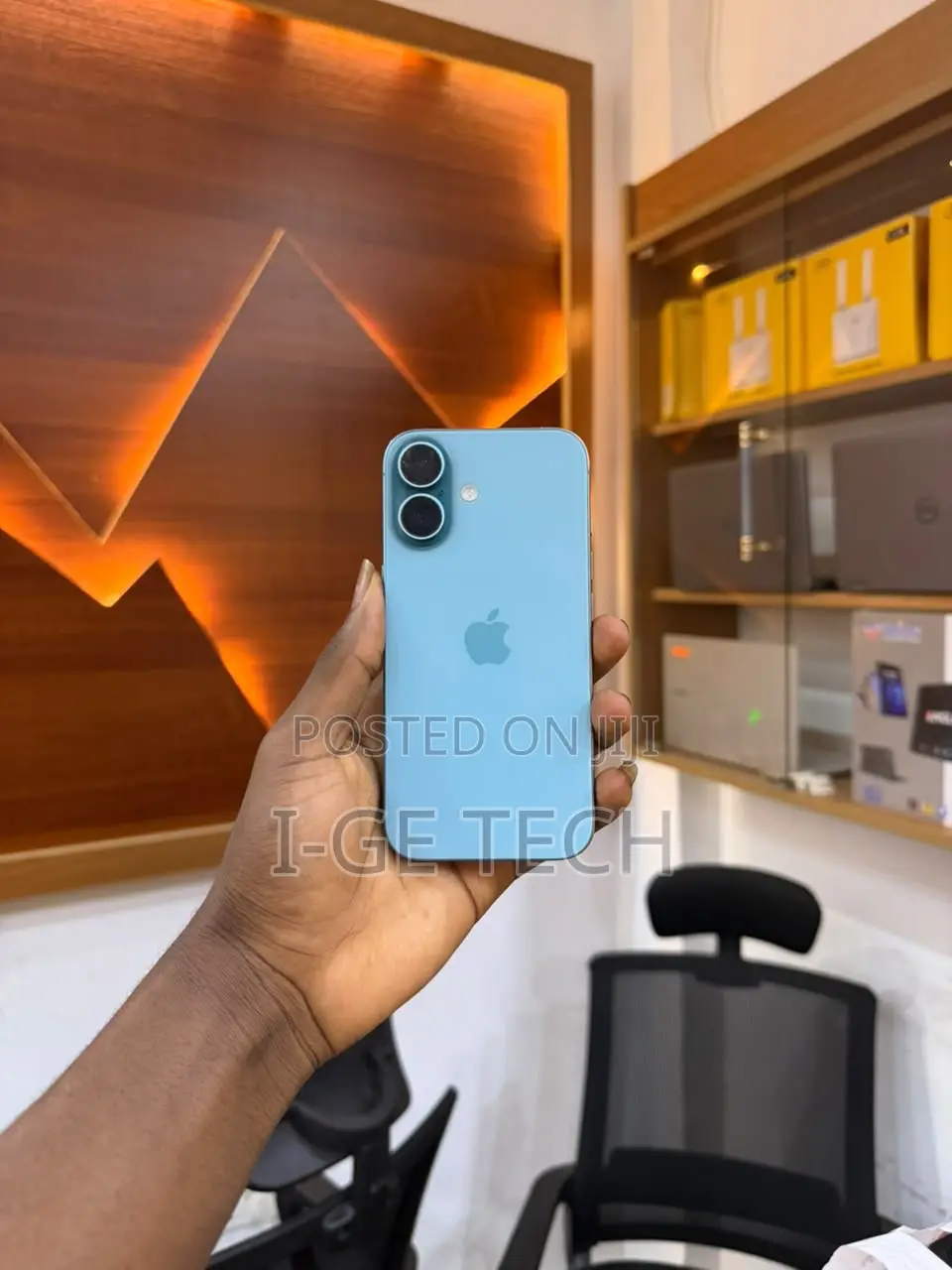 Apple iPhone 16 128 GB Blue