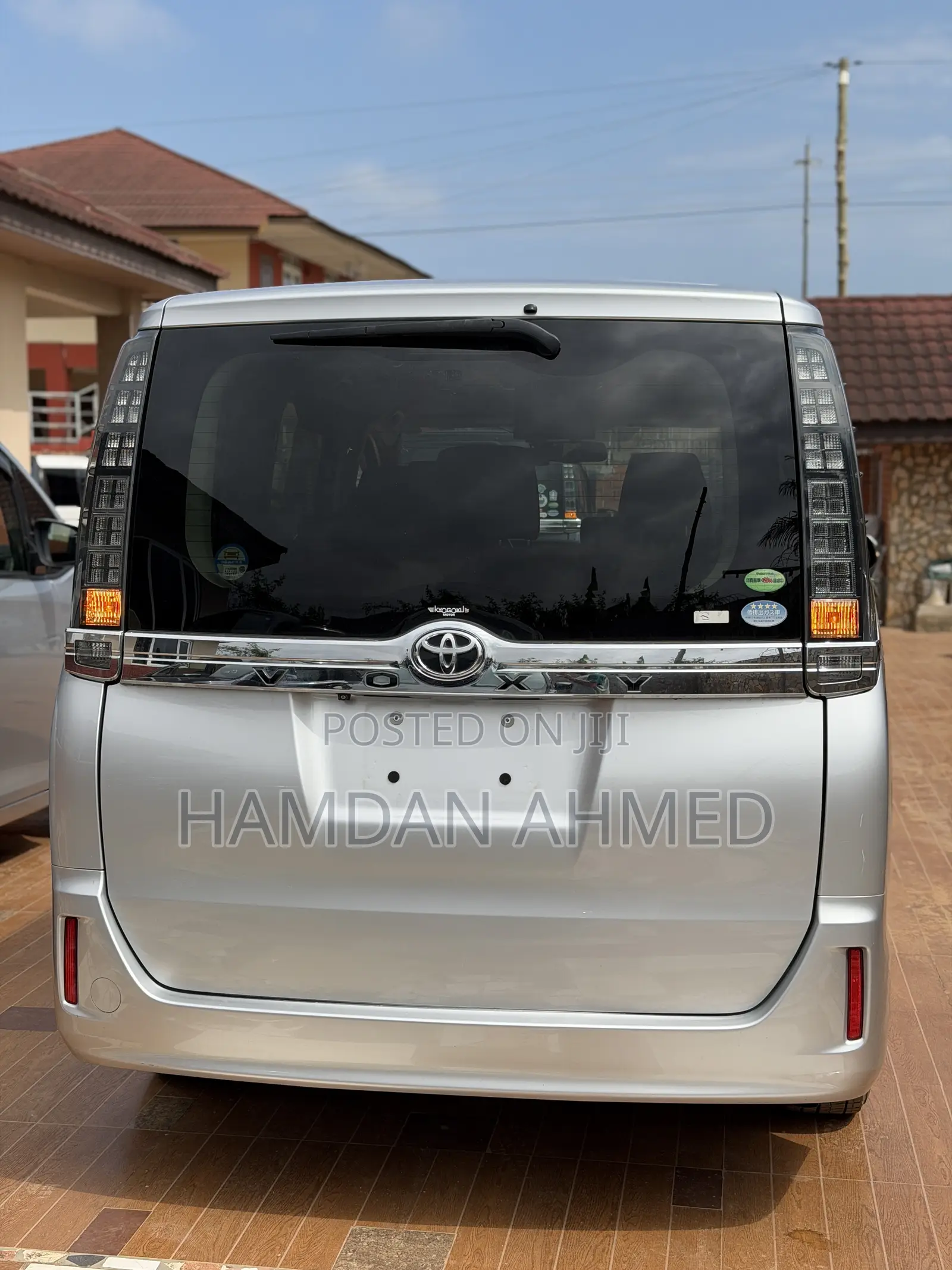 Toyota Voxy V 2WD 7-Seater 2015 Silver