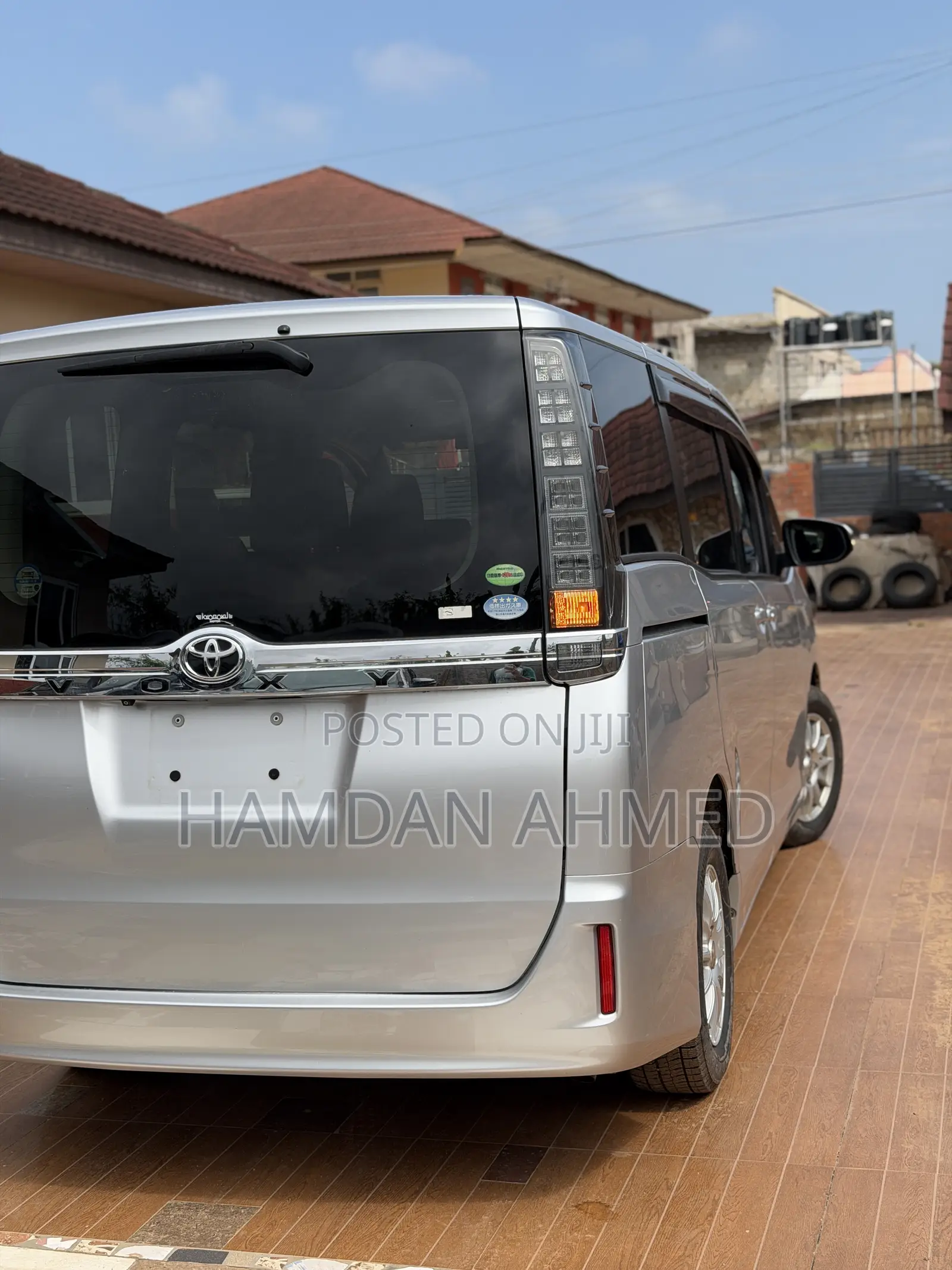 Toyota Voxy V 2WD 7-Seater 2015 Silver