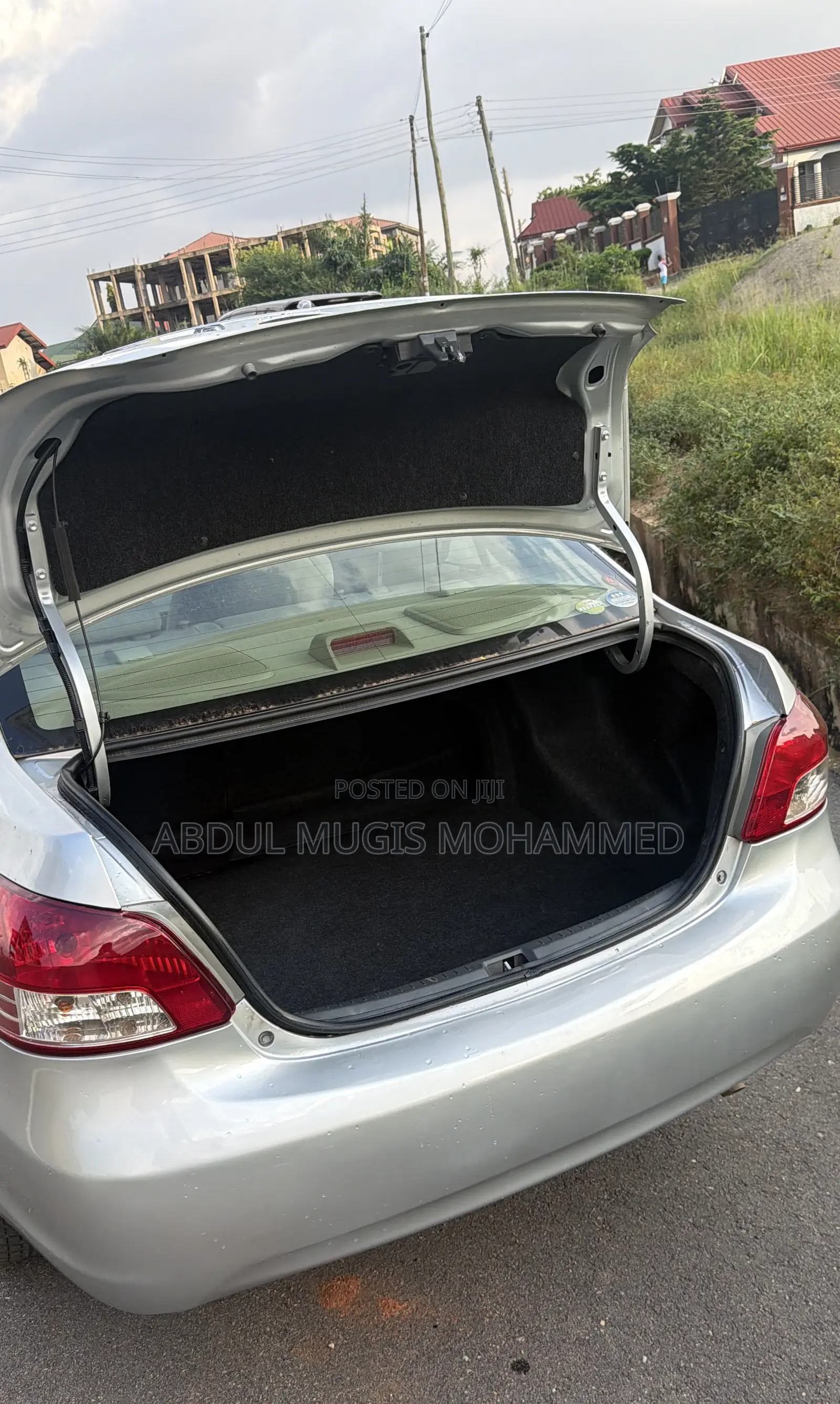 Toyota Belta 2011 Silver
