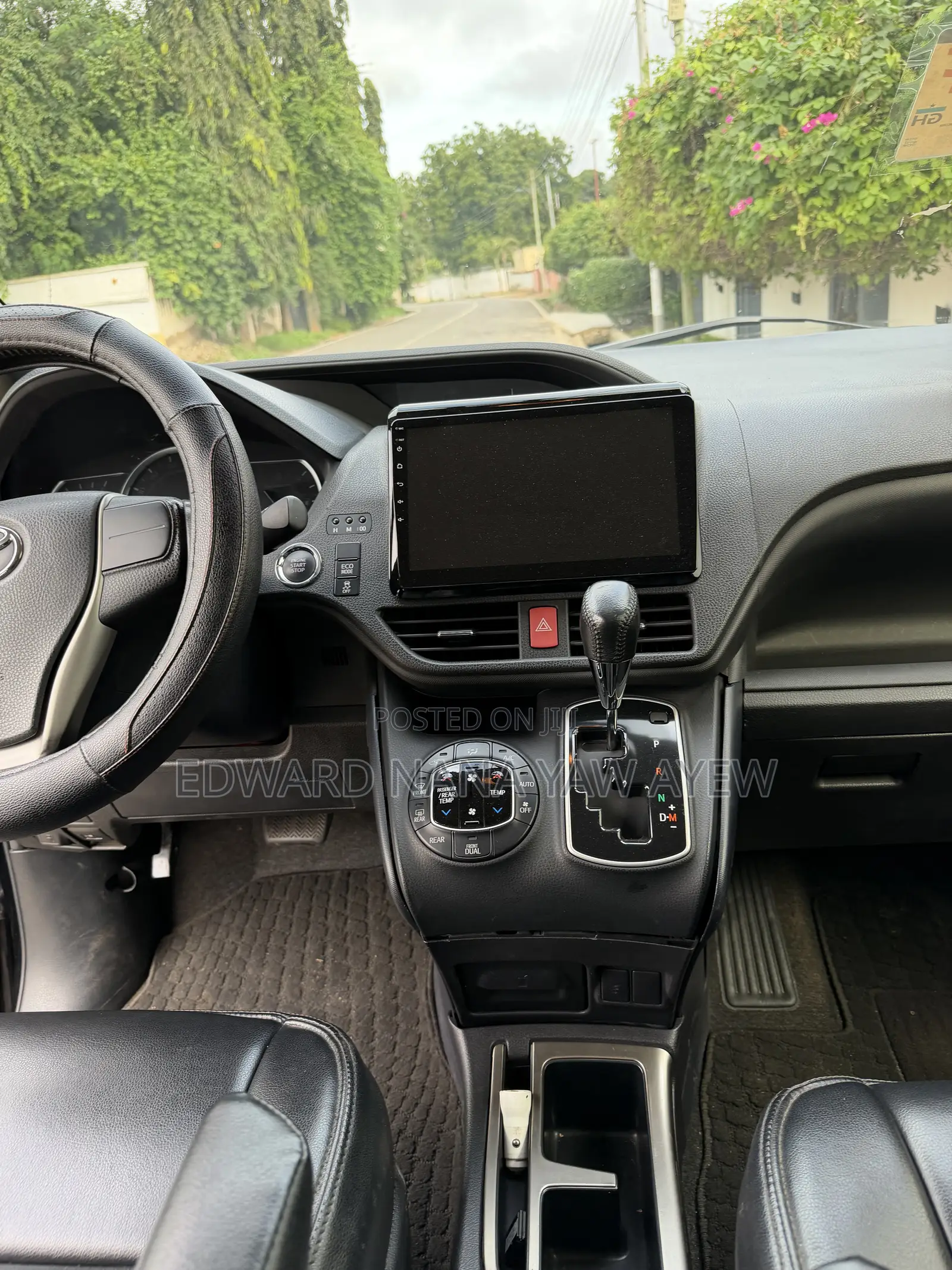 Toyota Voxy 2014 Black