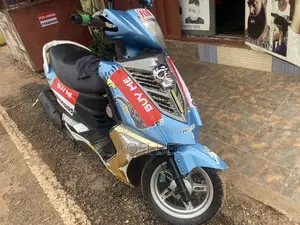 Piaggio Scooter 2015 Blue